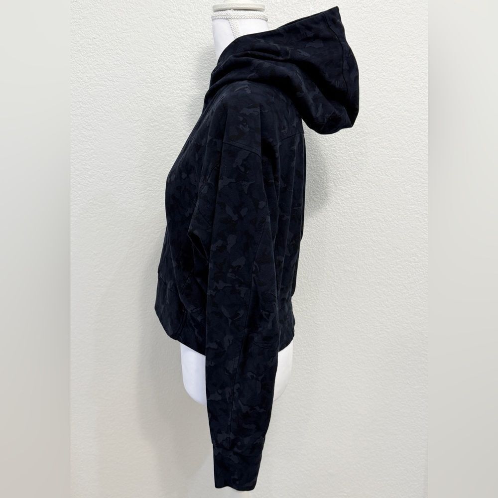 Athleta Camouflage Printed Farallon Sweatshirt - Picture 4 of 6